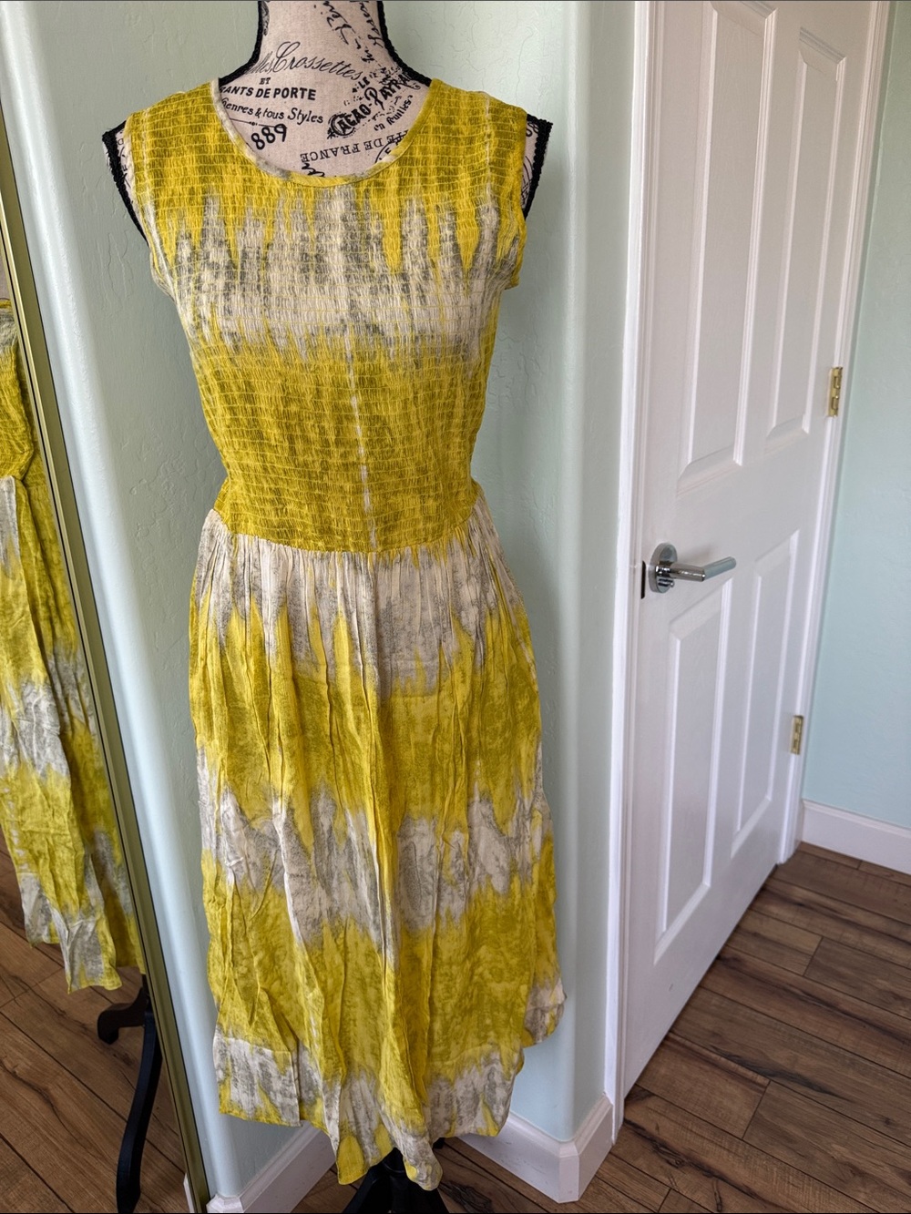 Yellow and Cream Sleeveless Midi Dress